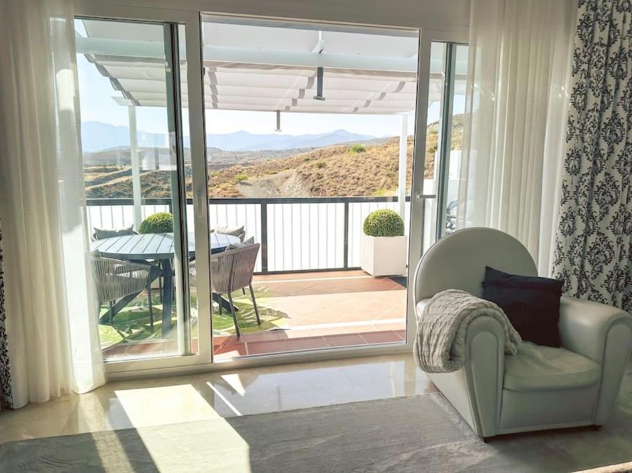 شقة Oceanview Luxury Penthouse إِستيبونا المظهر الخارجي الصورة