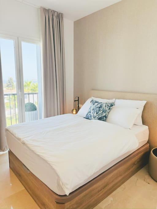 شقة Oceanview Luxury Penthouse إِستيبونا المظهر الخارجي الصورة