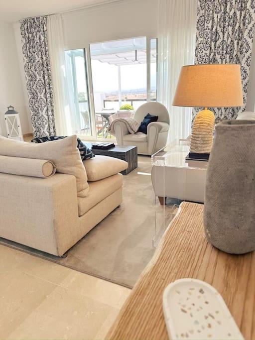 شقة Oceanview Luxury Penthouse إِستيبونا المظهر الخارجي الصورة