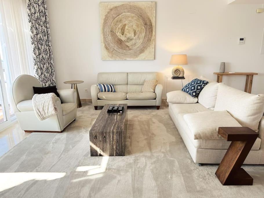 شقة Oceanview Luxury Penthouse إِستيبونا المظهر الخارجي الصورة